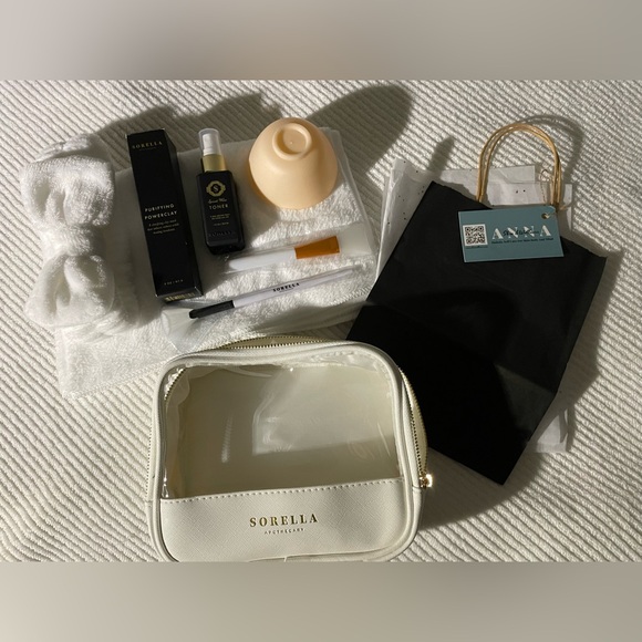 sorella apothecary Other - 💕🧖🏼‍♀️Sorella Apothecary Clarifying Clay Mask and Toner Gift Set